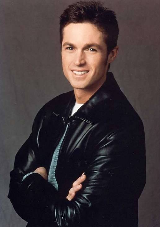 Keywords: candid_img;stills