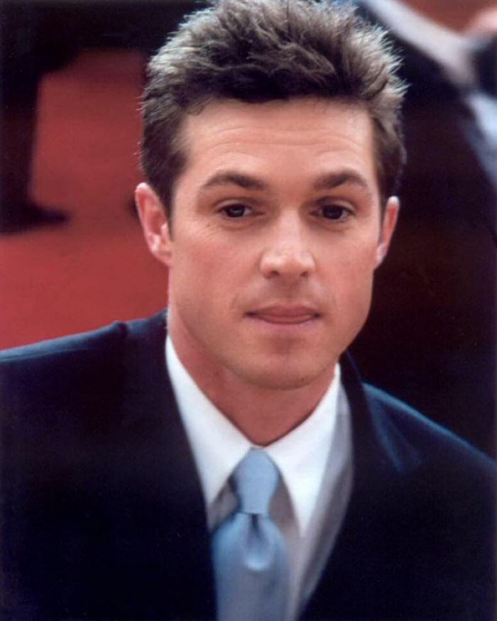 Keywords: candid_img;stills