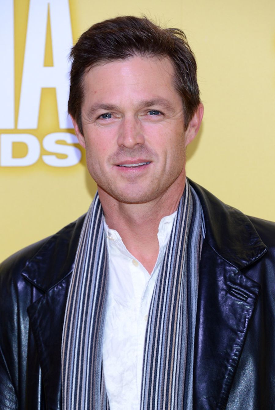 Keywords: candid_img;stills